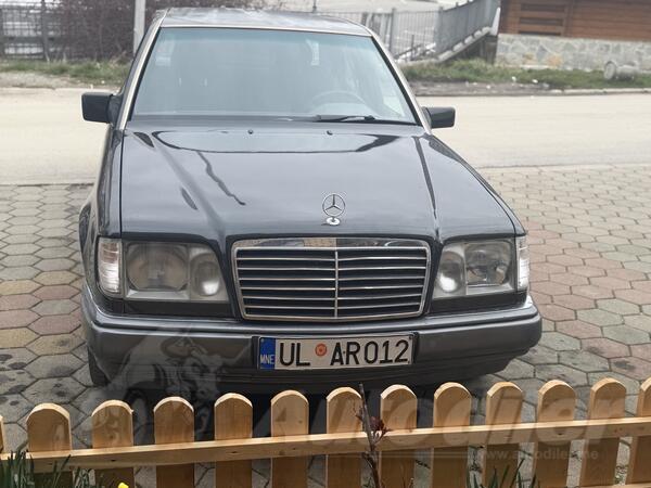 Mercedes Benz - E 250 - w124 250d