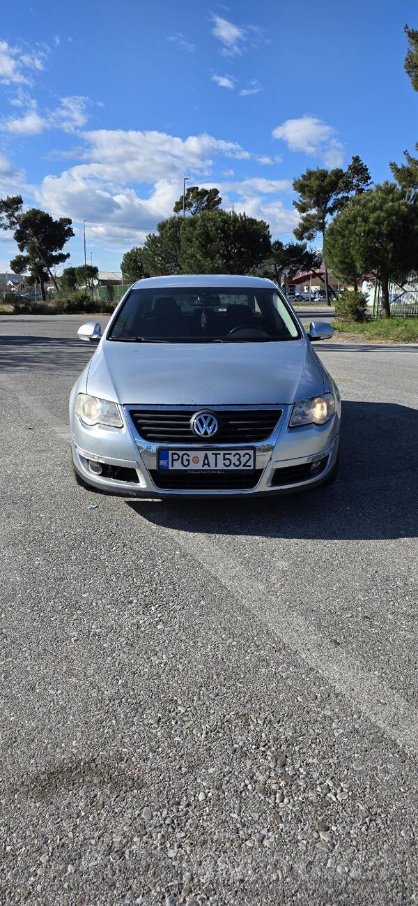 Volkswagen - Passat B6 - 2.0