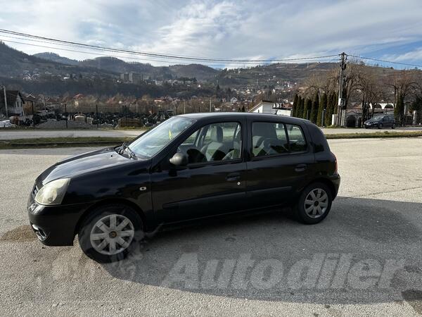 Renault - Clio - 1.2 Plin (fabrički)