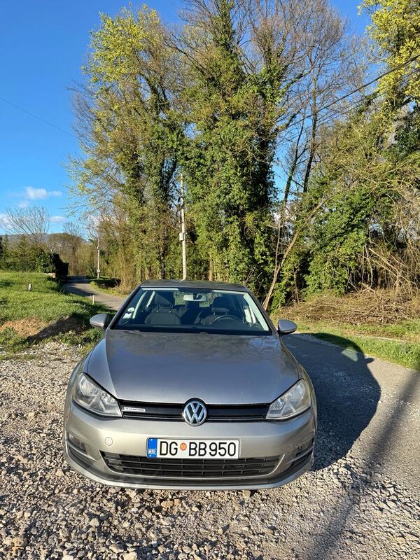 Volkswagen - Golf 7 - 1.6 TDI Bluemotion