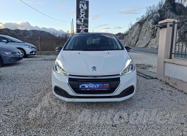 Peugeot - 208 - EAT6 AUTOMATIK