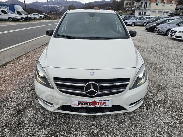 Mercedes Benz - B 200 - B200 PREMIUM