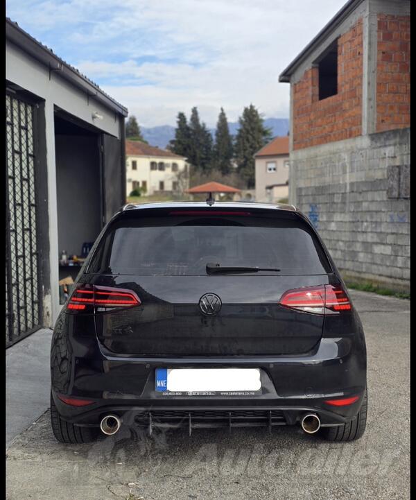 Branik za Golf 7 god. 2013