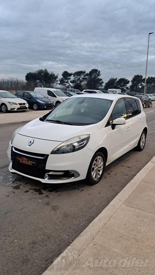 Renault - Scenic - 1.5 DCI