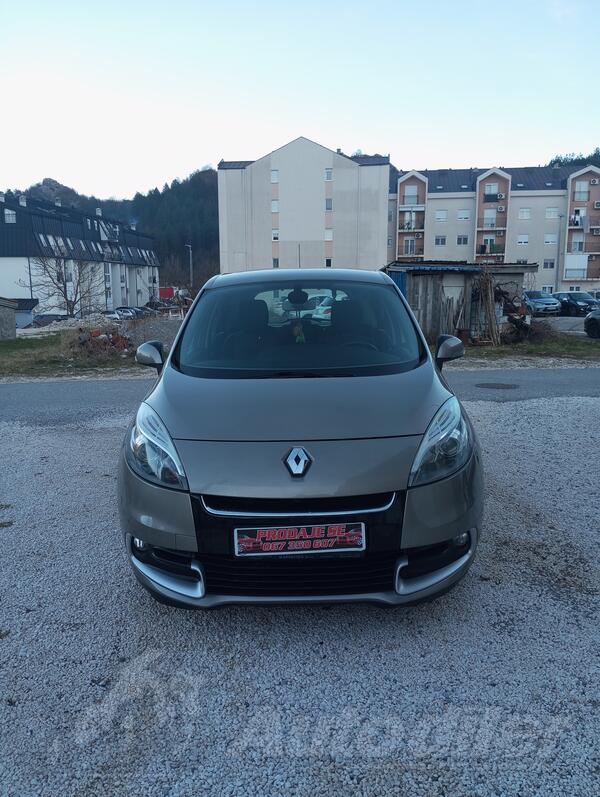 Renault - Scenic - 1.5 DCI