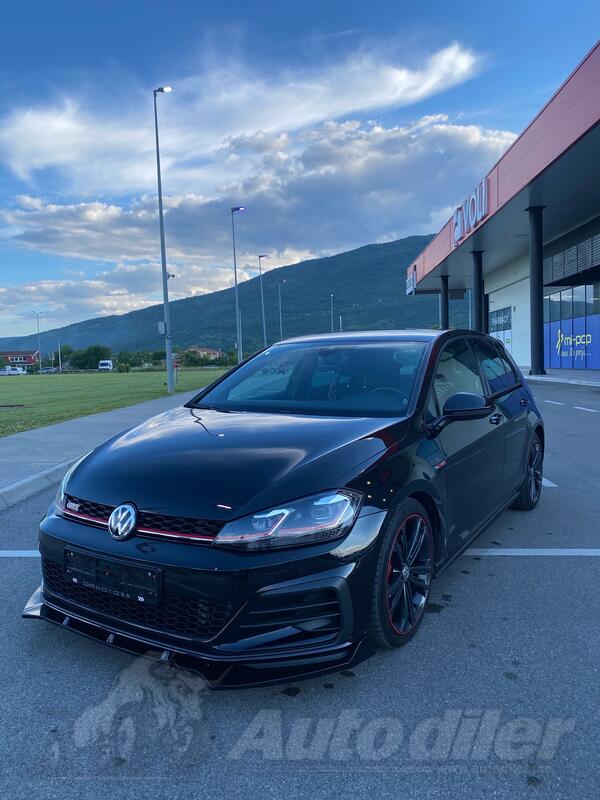 Volkswagen - Golf GTI - 2.0 GTI