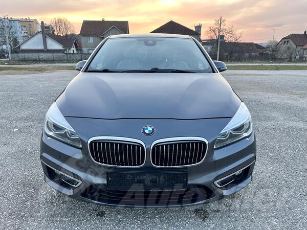 BMW - 218 Active Tourer