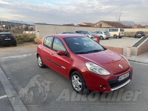 Renault - Clio - 1.5 dci