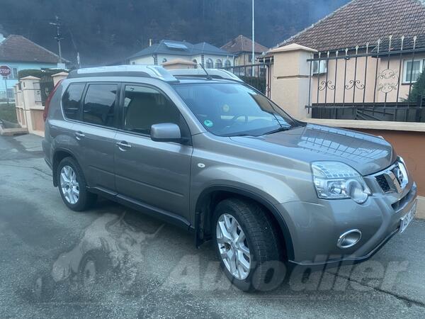 Nissan - X-Trail