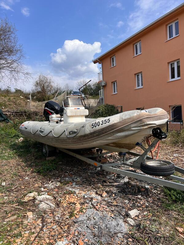 Navar - Valiant V 570