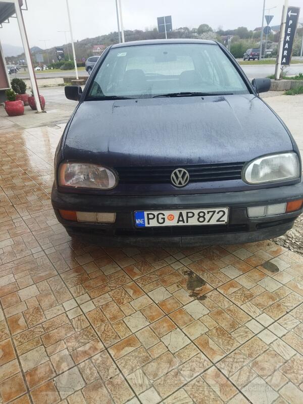 Volkswagen - Golf 3 - 1.6 benz