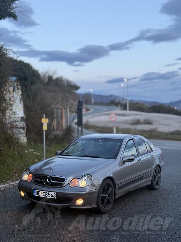Mercedes Benz - C 200 - 2.2 TDI