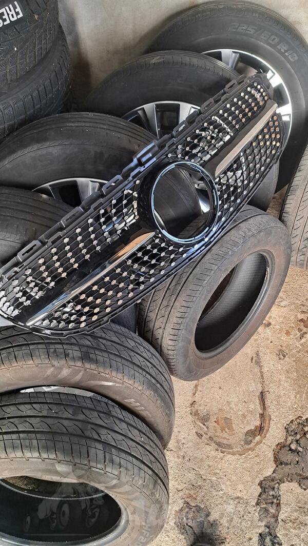 Maska za C 220 god. 2018