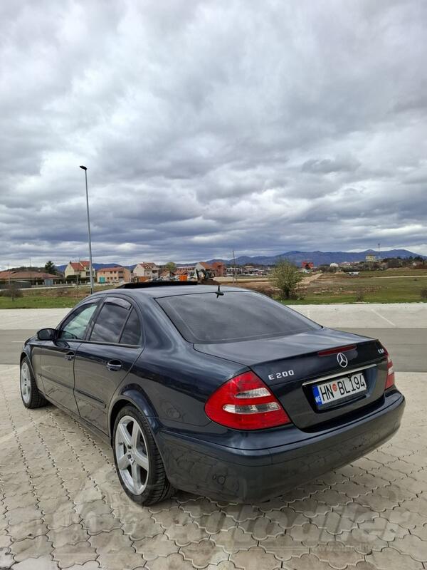 Mercedes Benz - E 200 - 200 cdi 90 kw 2004 god