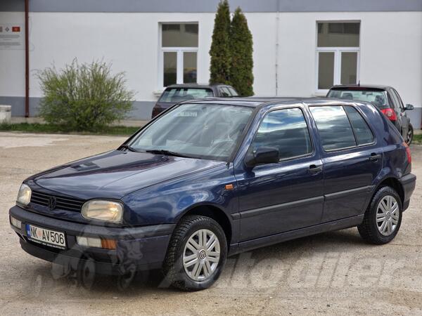 Volkswagen - Golf 3 - TD