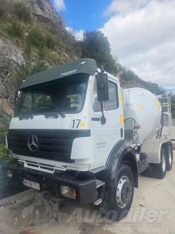 Mercedes Benz - SK 2527