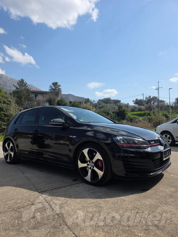Volkswagen - Golf GTI - 2.0