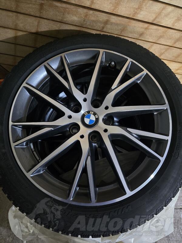 Fabričke felne i pirelli gume