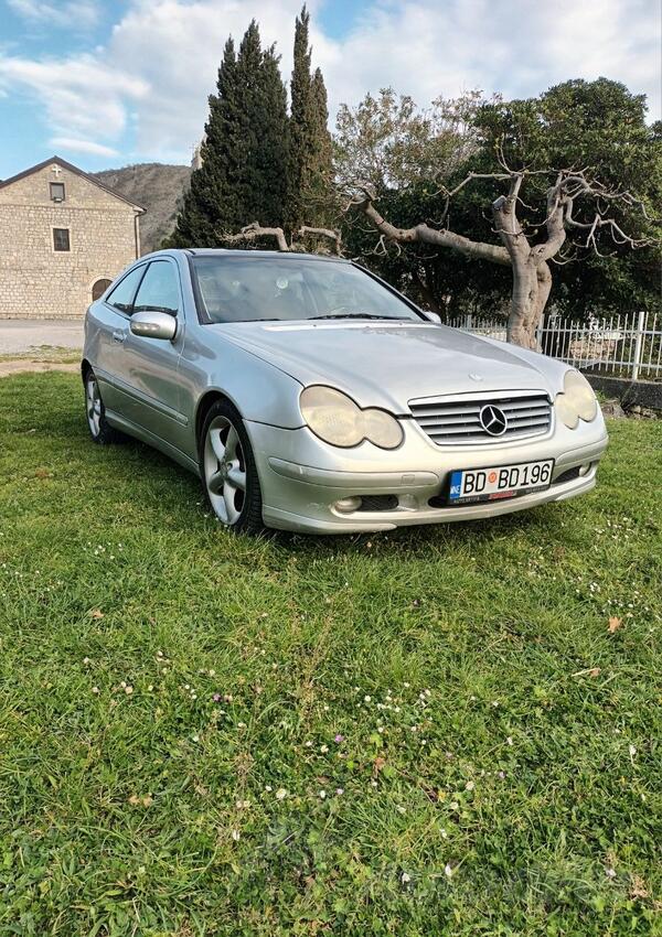 Mercedes Benz - C 200