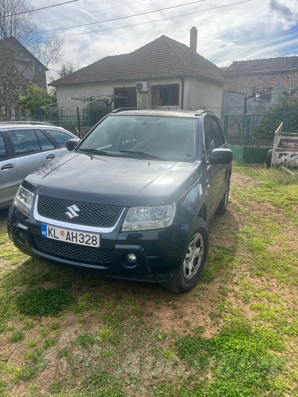 Suzuki - Grand Vitara - 1900