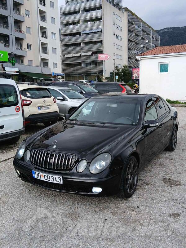 Mercedes Benz - E 220 - 2.2.Cdi