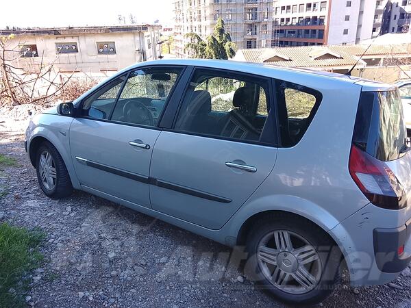 Renault - Scenic - 1.9  dci