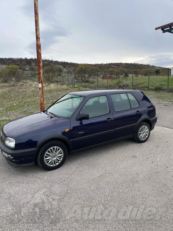 Volkswagen - Golf 3 - 1.4