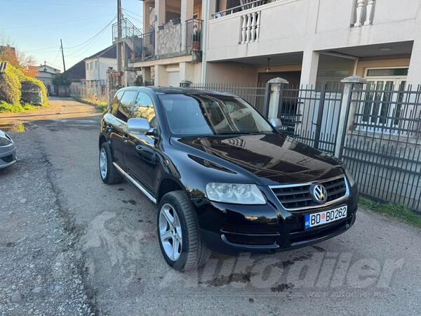 Volkswagen - Touareg