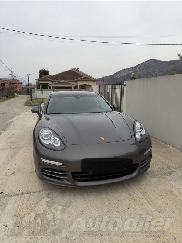 Porsche - Panamera - 4S