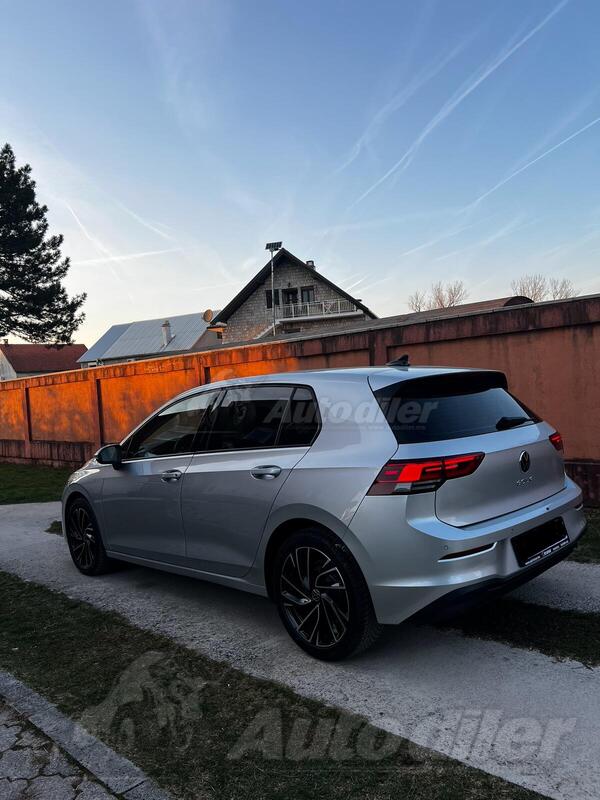Volkswagen - Golf 8 - 2.0 TDI