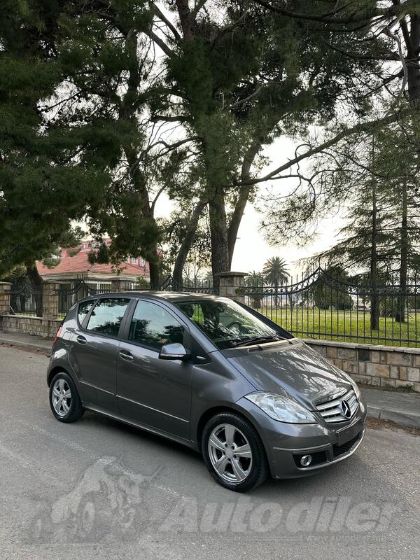 Mercedes Benz - A 180 - avantgarde