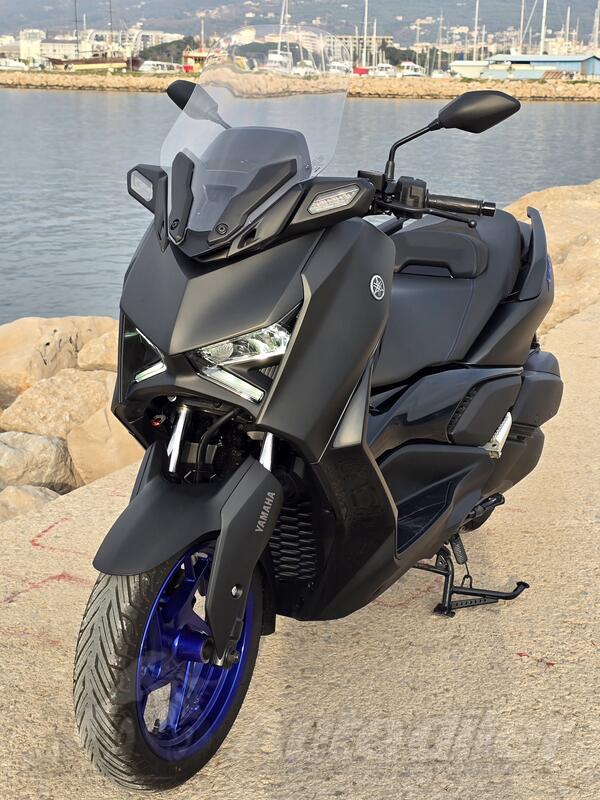 Yamaha - X MAX