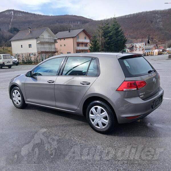 Volkswagen - Golf 7 - 1.6