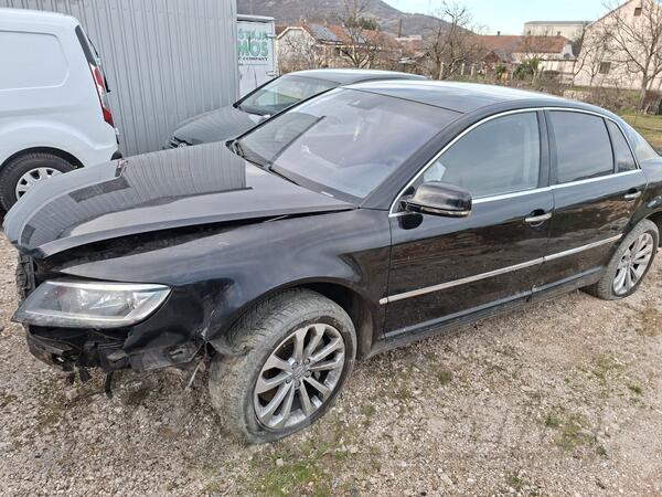 Volkswagen - Phaeton - 3.0tdi 180kw