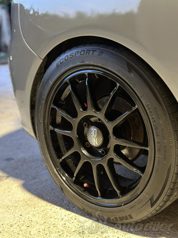 O.Z. Racing felne i Ultraleggera gume