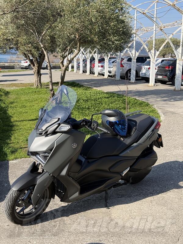 Yamaha - xmax