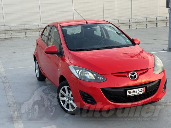 Mazda - 2 - 1,3 Benzin