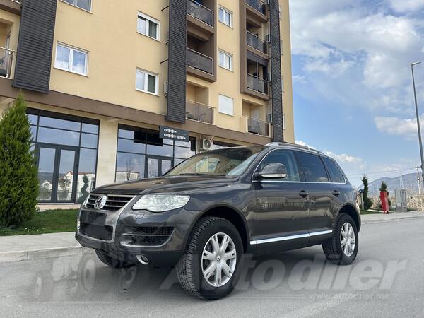 Volkswagen - Touareg - 3.0 TDi V6