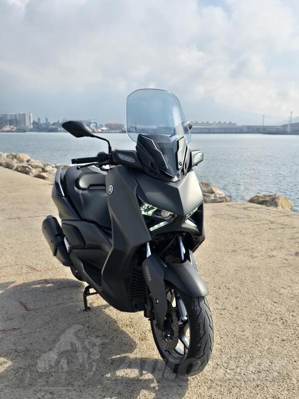 Yamaha - X Max