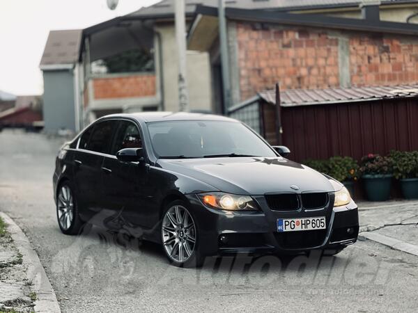 BMW - 330 - 3.0