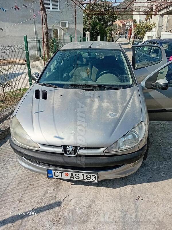 Peugeot - 206 - 1400