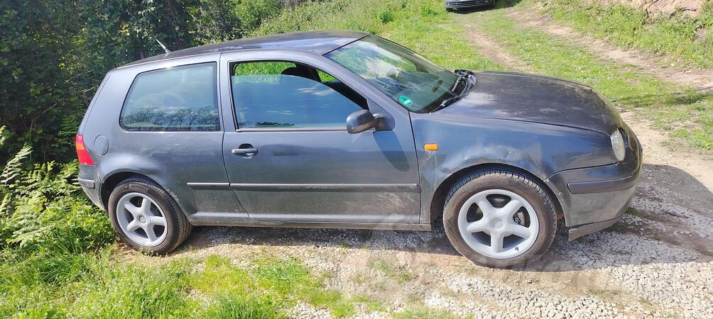 Volkswagen - Golf 4 - 1.9 SDI