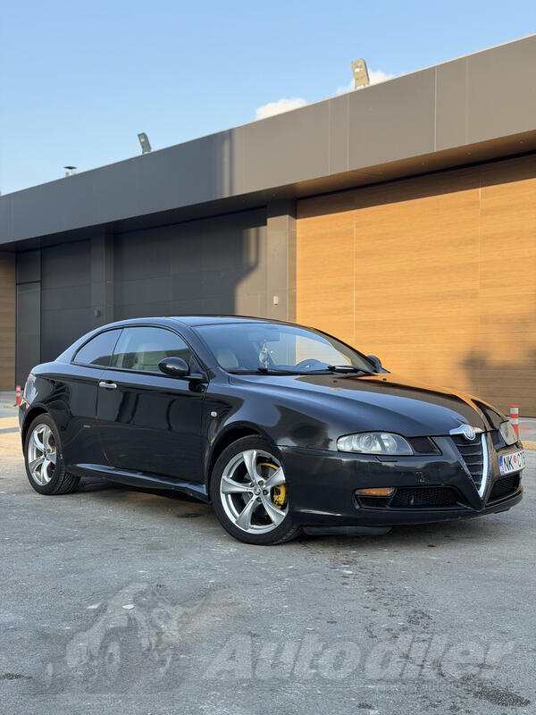 Alfa Romeo - GT - 1.9 JTD