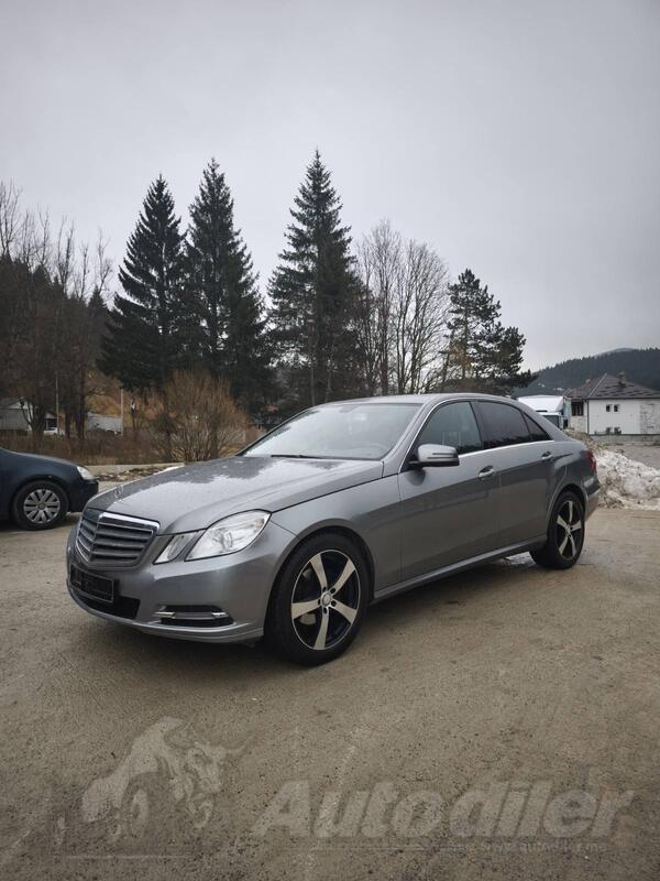 Mercedes Benz - E 220 - 2.2 CDI ( Automatik)