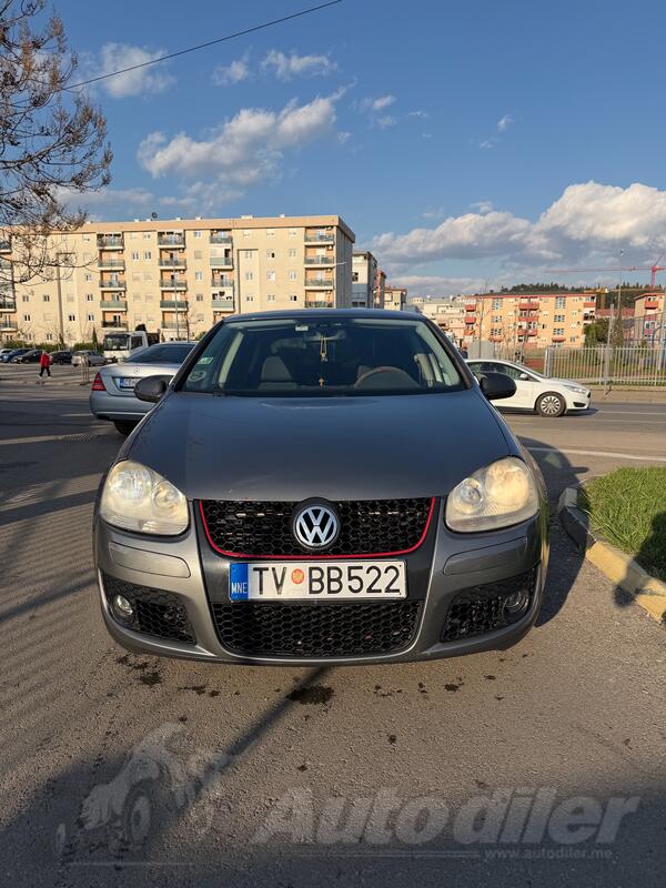 Volkswagen - Golf 5 - 1.9 TDI