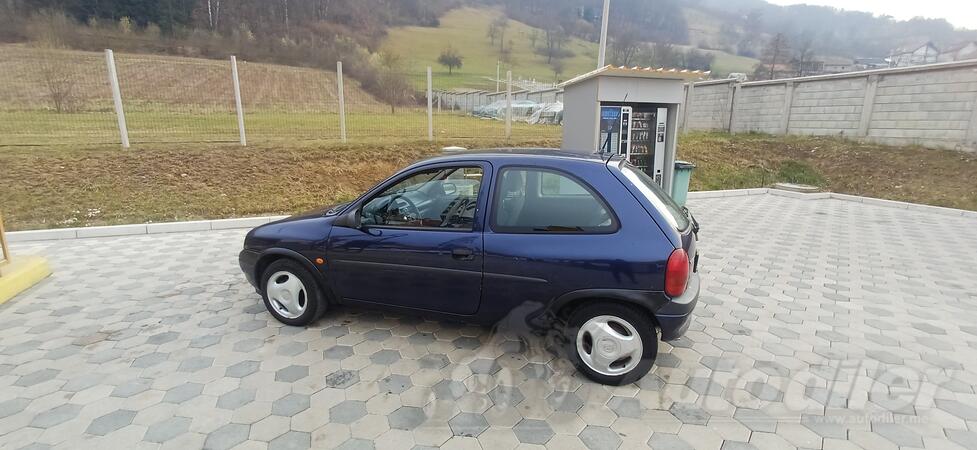 Opel - Corsa - 1.4b 44kw