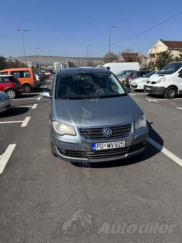 Volkswagen - Touran - 2.0