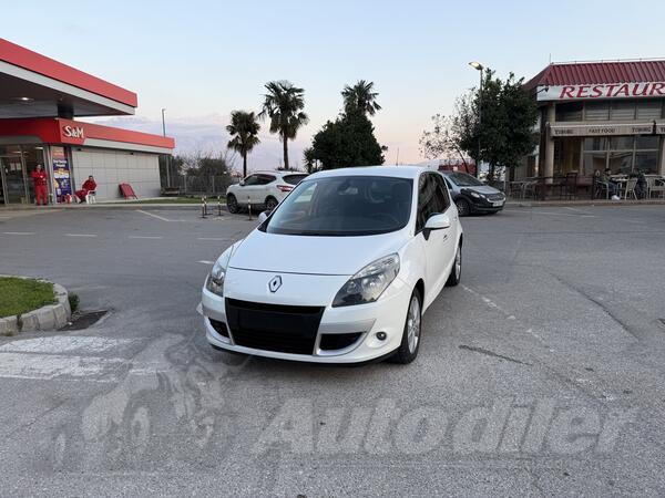 Renault - Scenic - 1.5 dCi