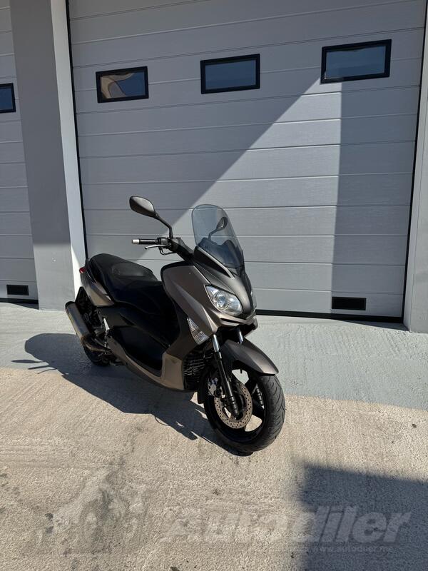 Yamaha - xmax 250