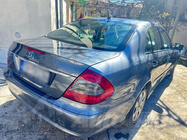 Mercedes Benz - 220 - CDI